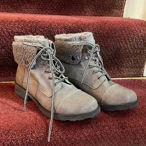 NWOT White Mountain boots